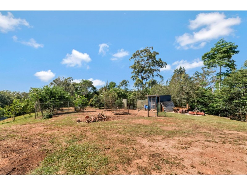9 Kluck Rd, Yungaburra QLD 4884