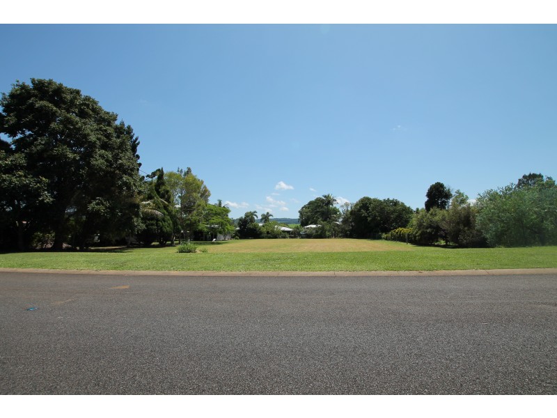 8 Cassia Street, Yungaburra QLD 4884