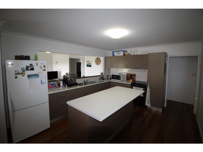 13 Tinaburra Dr, Yungaburra QLD 4884