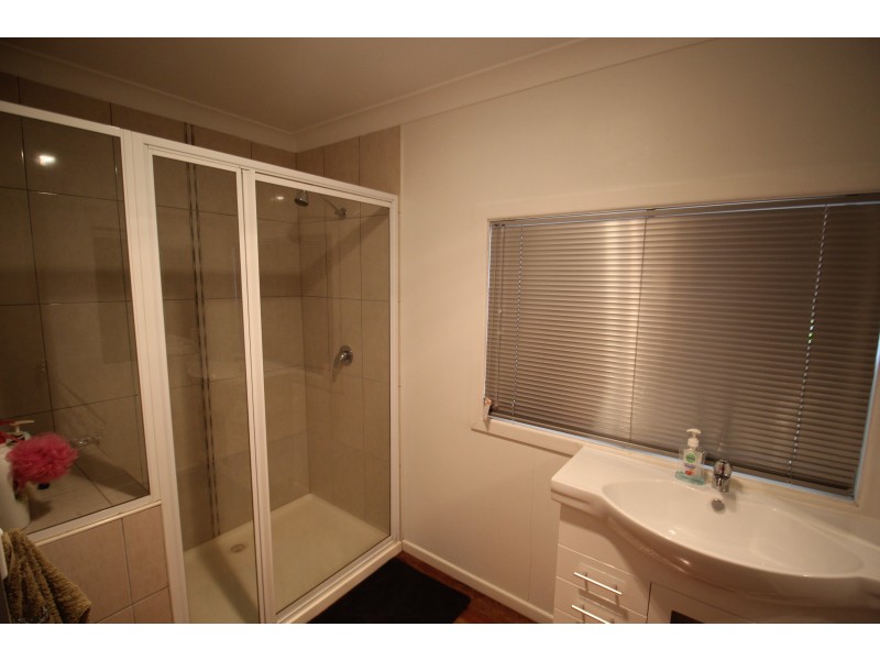 13 Tinaburra Dr, Yungaburra QLD 4884