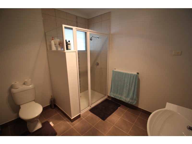 13 Tinaburra Dr, Yungaburra QLD 4884