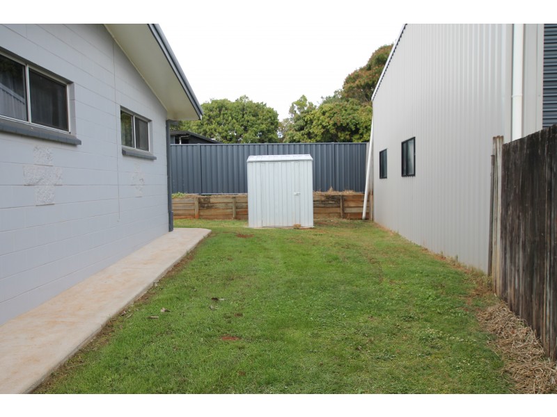 15 Cassia St, Yungaburra QLD 4884