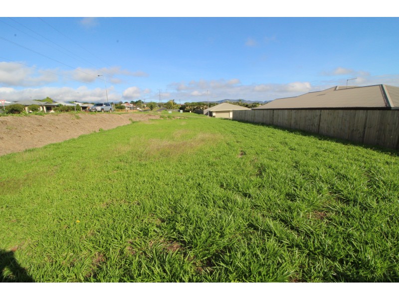 23 Neal St, Atherton QLD 4883