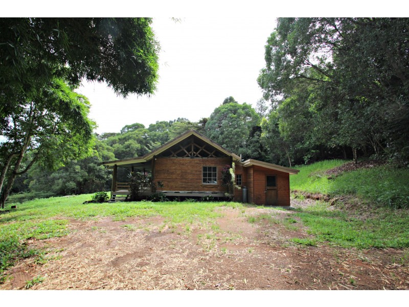 Lake Eacham QLD 4884