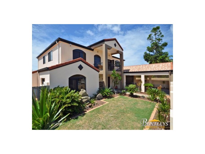 35 Sunbird Chase, Parrearra QLD 4575