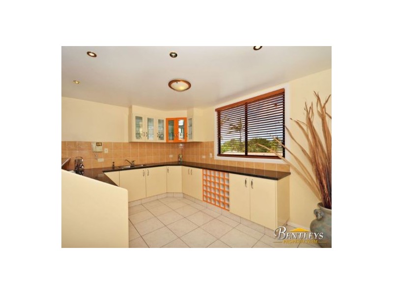35 Sunbird Chase, Parrearra QLD 4575