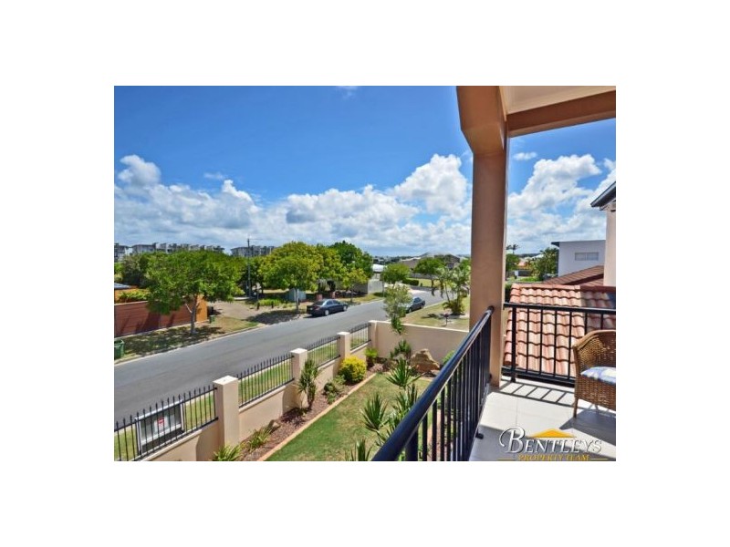 35 Sunbird Chase, Parrearra QLD 4575