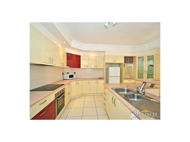 35 Sunbird Chase, Parrearra QLD 4575