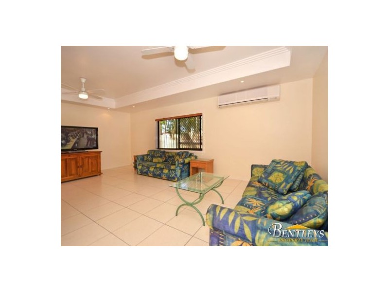 35 Sunbird Chase, Parrearra QLD 4575