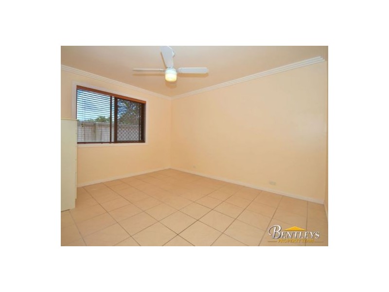 35 Sunbird Chase, Parrearra QLD 4575