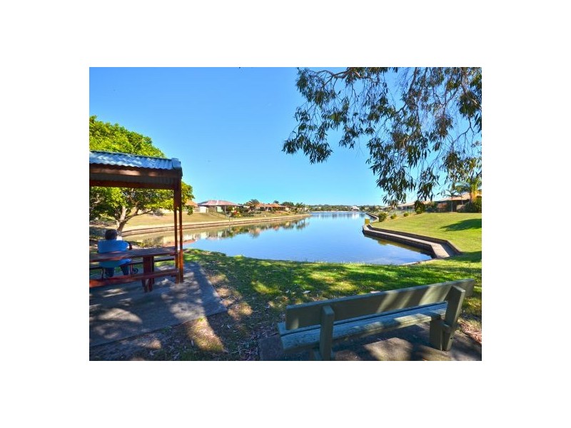 114/8 Melody Court, Warana QLD 4575