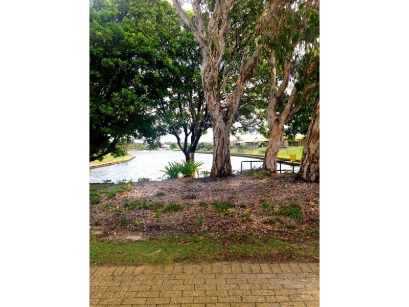 114/8 Melody Court, Warana QLD 4575