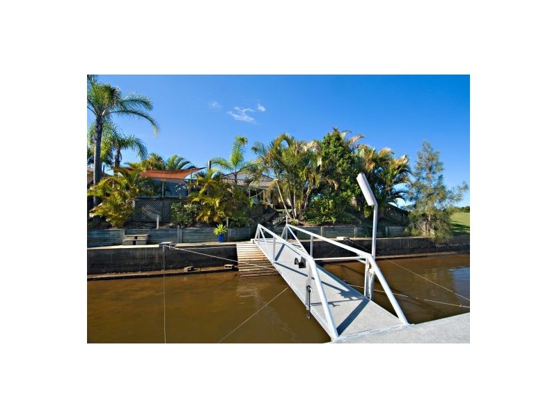 8 Royal Close, Wurtulla QLD 4575