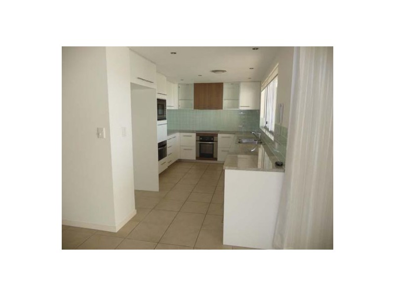 76/7 Grand Parade, Kawana Island QLD 4575