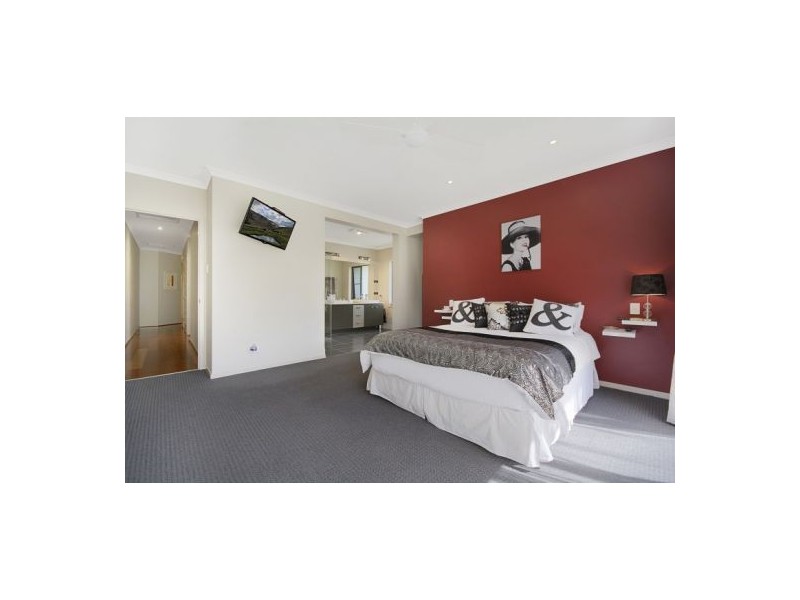 32 Andersen Road, Mooloolah Valley QLD 4553