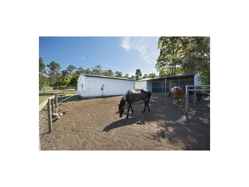 32 Andersen Road, Mooloolah Valley QLD 4553