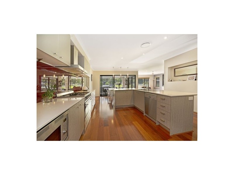 32 Andersen Road, Mooloolah Valley QLD 4553