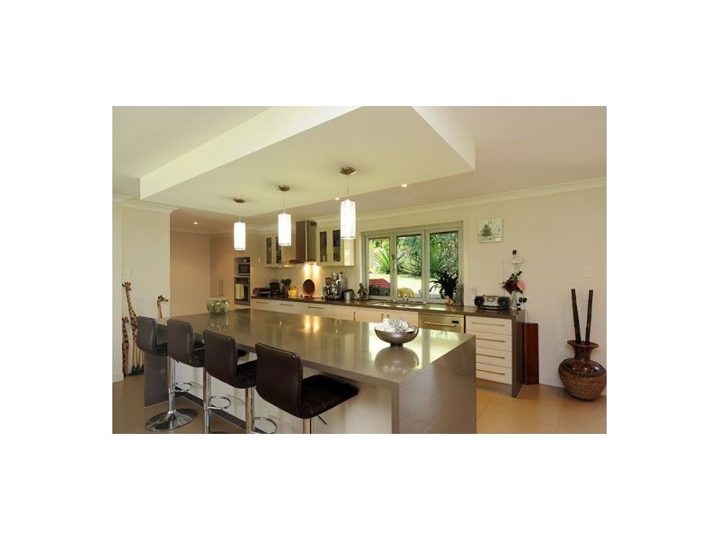 11 Lexington Drive, Little Mountain QLD 4551