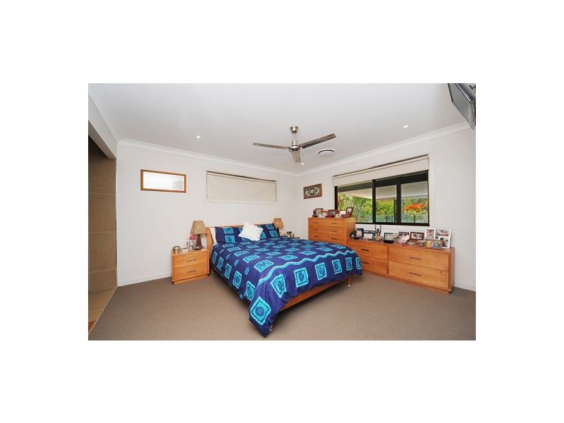 11 Lexington Drive, Little Mountain QLD 4551