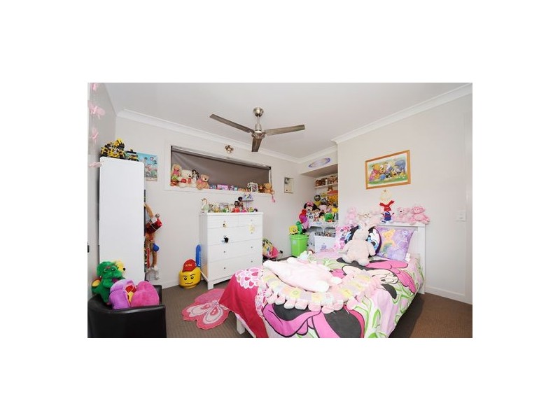 11 Lexington Drive, Little Mountain QLD 4551