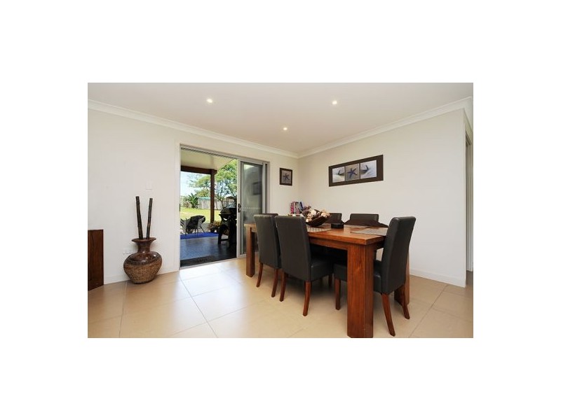 11 Lexington Drive, Little Mountain QLD 4551