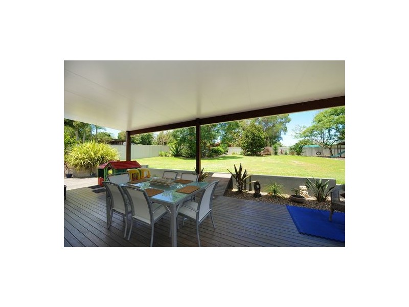11 Lexington Drive, Little Mountain QLD 4551