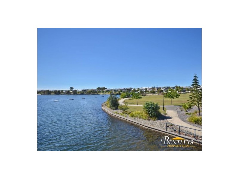 5/46 Regatta Boulevard, Wurtulla QLD 4575