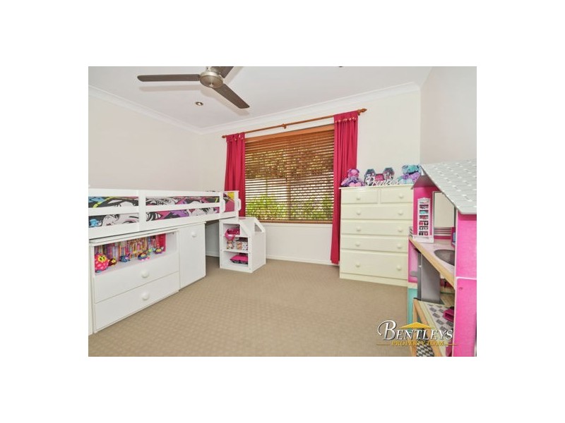 43 Discovery Drive, Little Mountain QLD 4551
