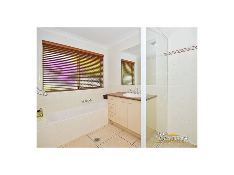 43 Discovery Drive, Little Mountain QLD 4551