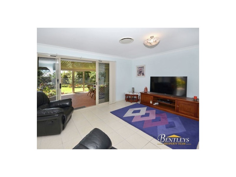 6 Eastern Rise, Little Mountain QLD 4551