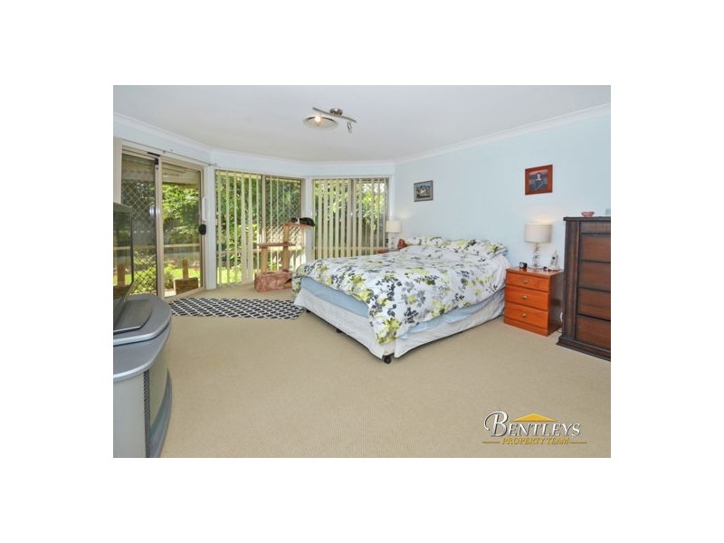 6 Eastern Rise, Little Mountain QLD 4551