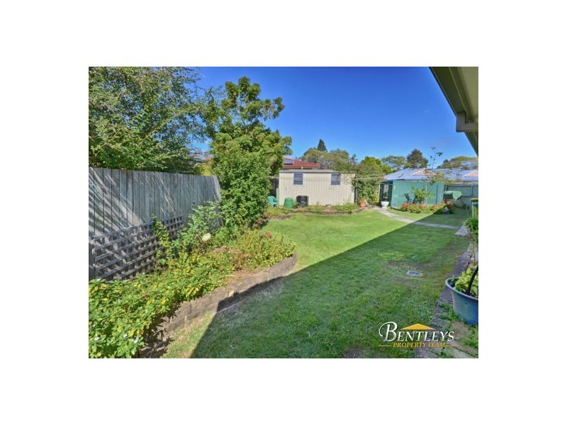 6 Eastern Rise, Little Mountain QLD 4551