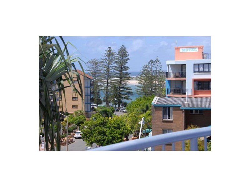 30 Minchinton Street, Caloundra QLD 4551