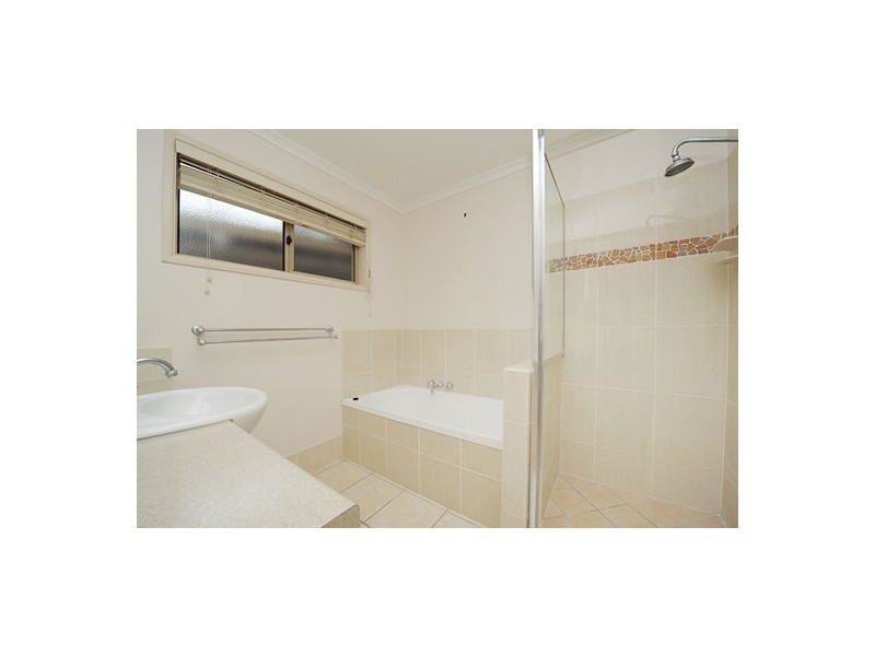 14 Casuarina Drive, Little Mountain QLD 4551