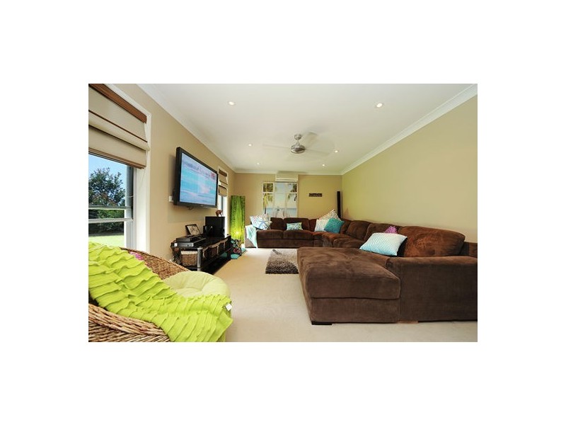 14 Cullen Drive, Little Mountain QLD 4551