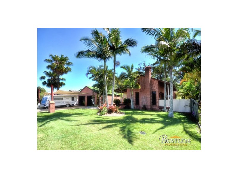 12 Rhodes Place, Aroona QLD 4551