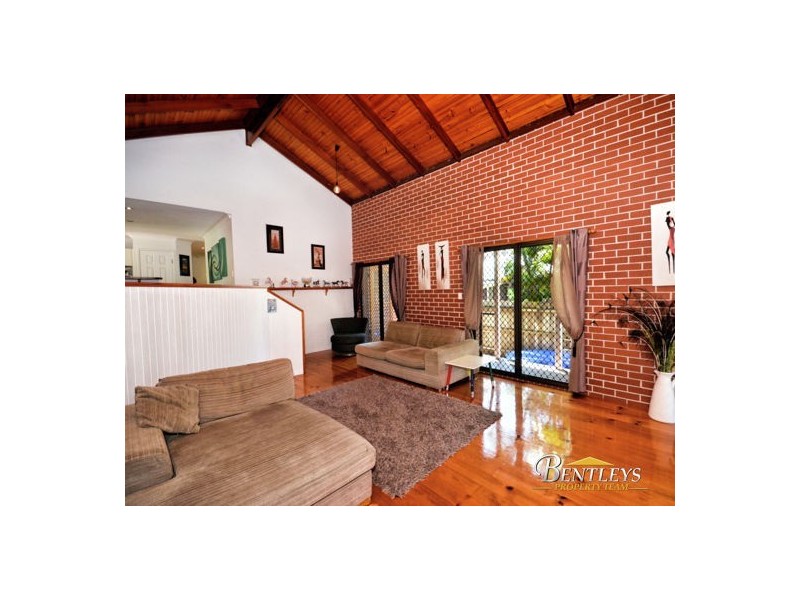 12 Rhodes Place, Aroona QLD 4551