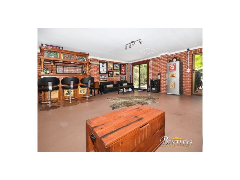 12 Rhodes Place, Aroona QLD 4551