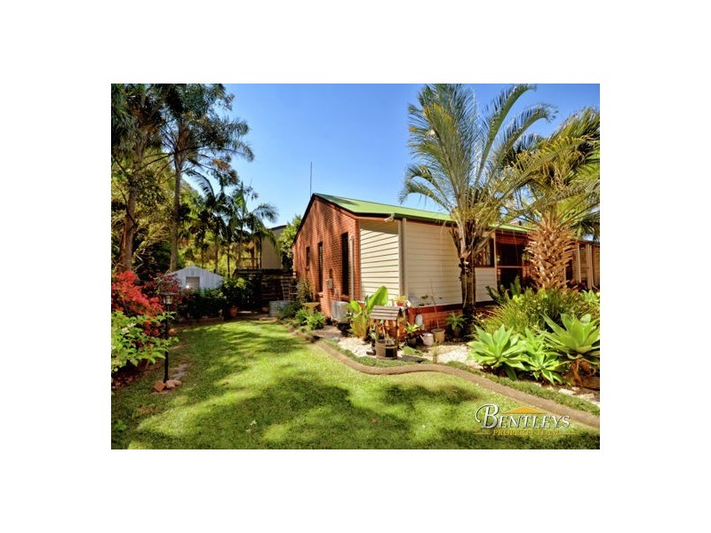12 Rhodes Place, Aroona QLD 4551