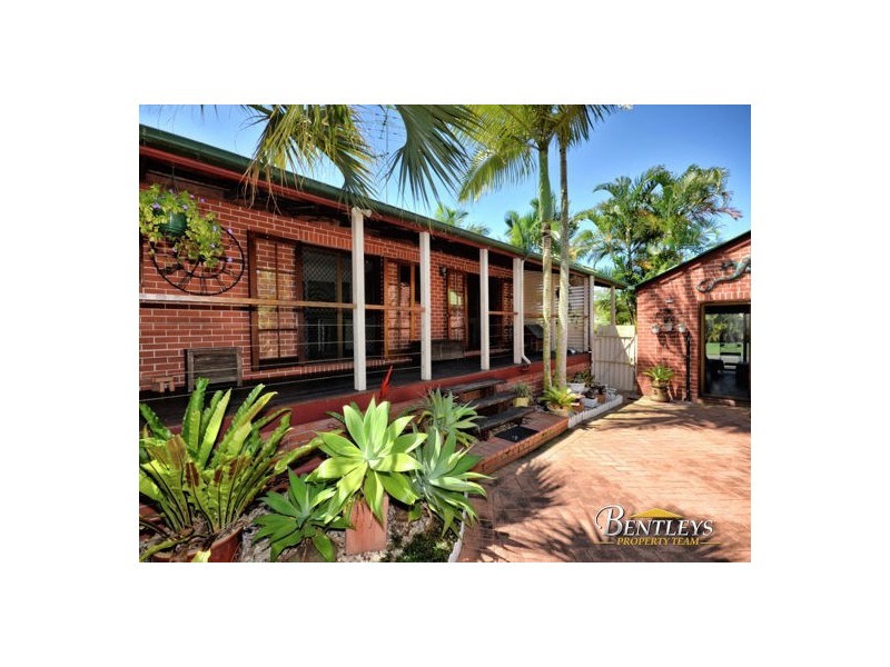 12 Rhodes Place, Aroona QLD 4551