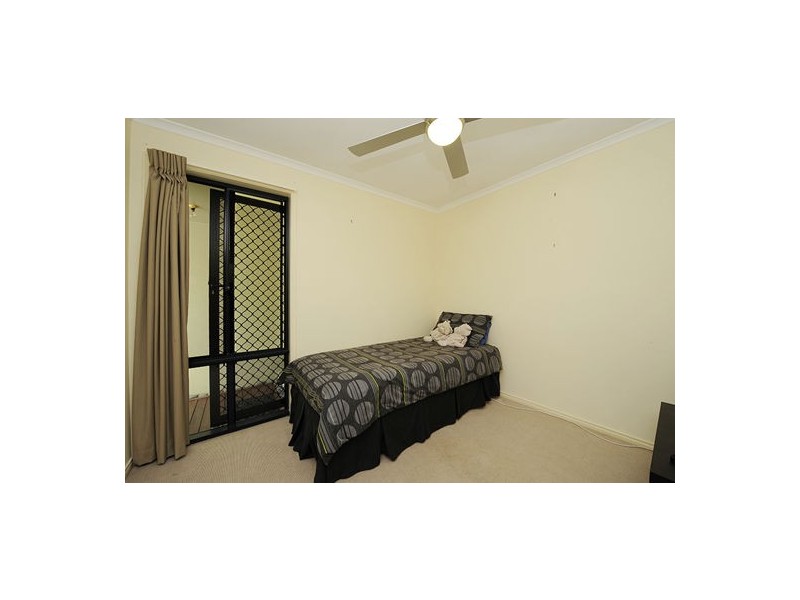 7 Hillside Court, Little Mountain QLD 4551