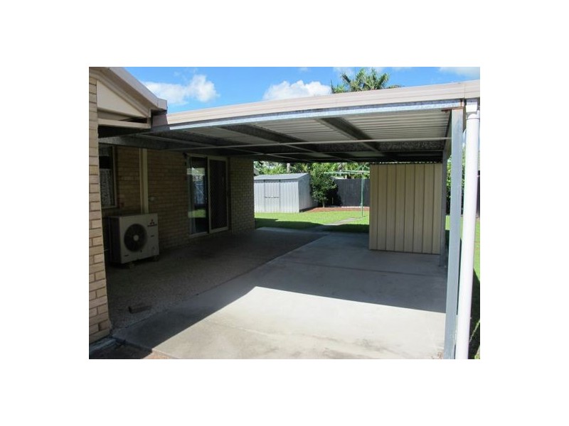 20 Lakeshore Place, Little Mountain QLD 4551
