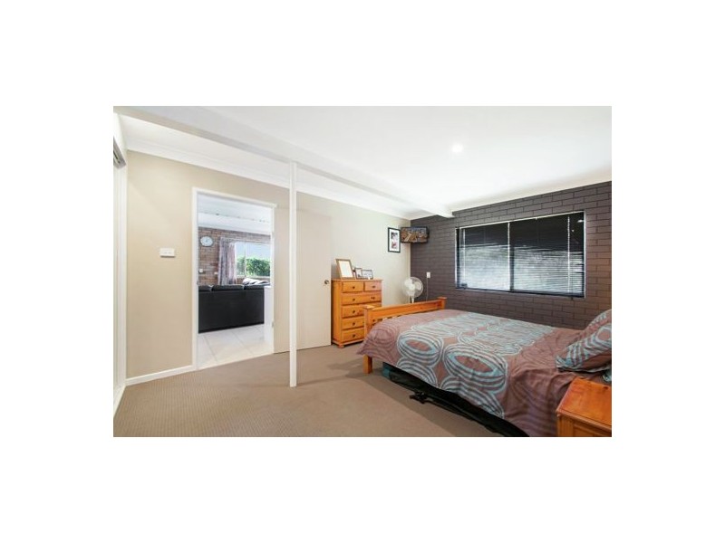 98 Sugar Bag Road, Little Mountain QLD 4551