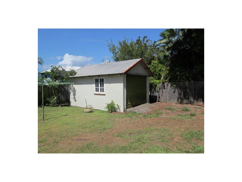 15 Cooroora Street, Dicky Beach QLD 4551