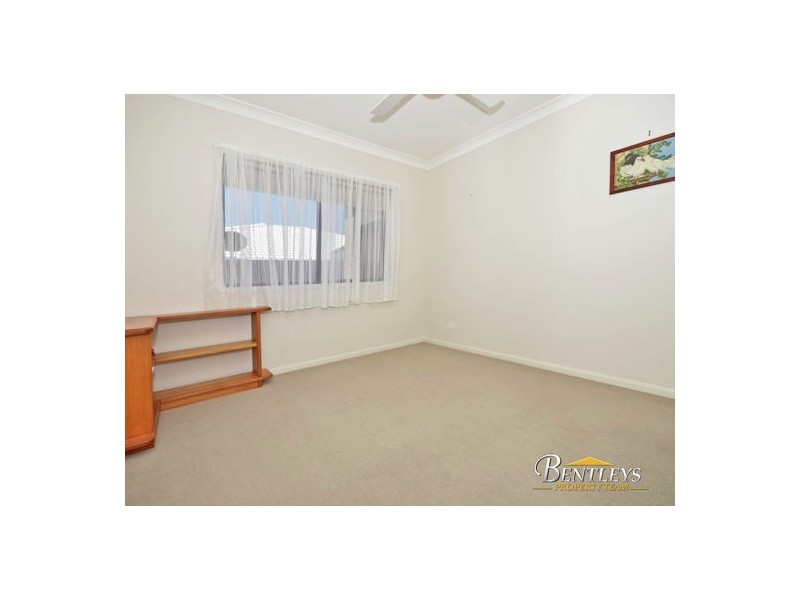 1 Forest View Way, Little Mountain QLD 4551