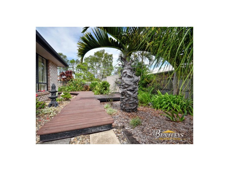 7 Centennial Place, Little Mountain QLD 4551