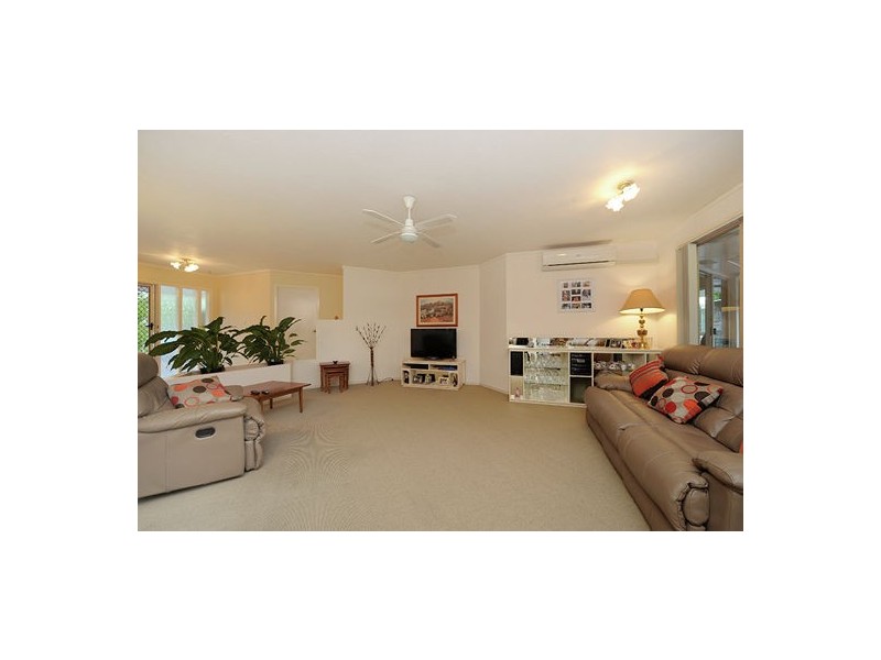 9 Raintree Boulevard, Little Mountain QLD 4551