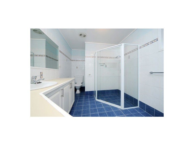 9 Raintree Boulevard, Little Mountain QLD 4551