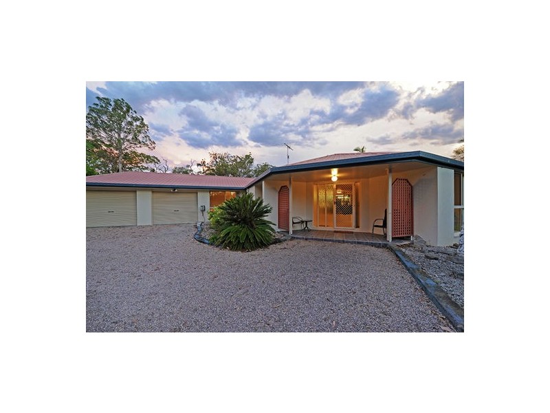 9 Raintree Boulevard, Little Mountain QLD 4551