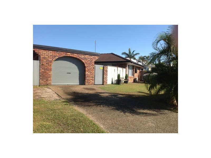 576 Nicklin Way, Wurtulla QLD 4575